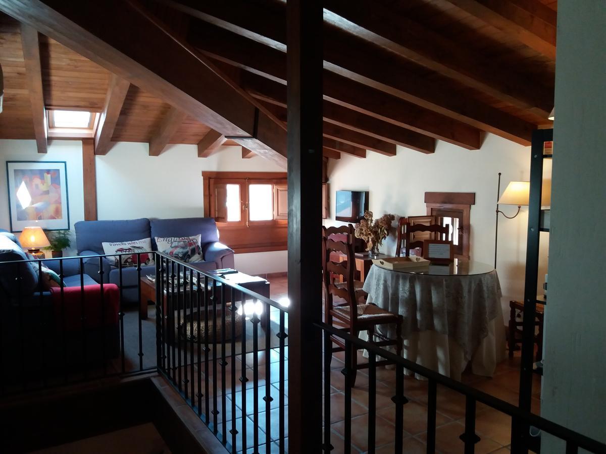 Hostal Rural Luna Y Hostal Rural Lunaposada Канделеда Екстер'єр фото