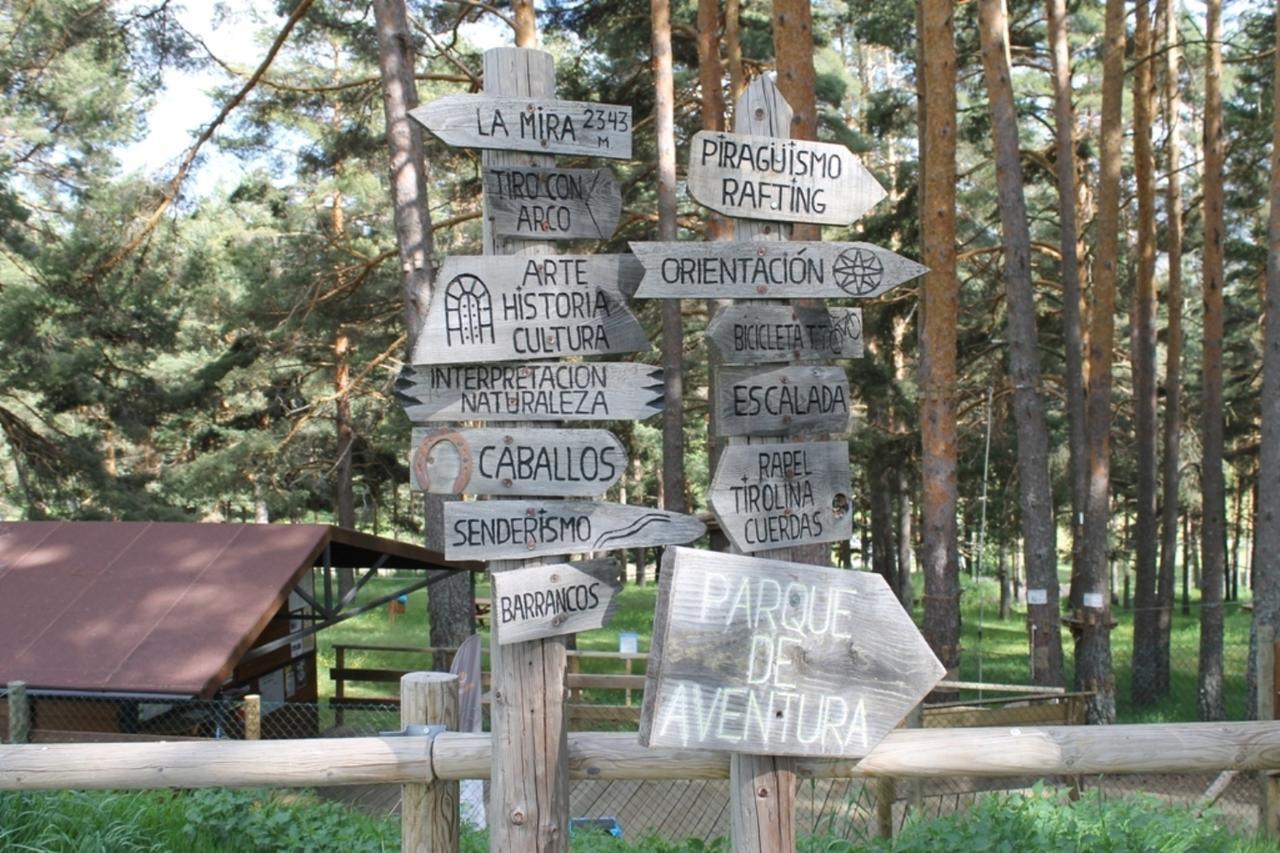 Hostal Rural Luna Y Hostal Rural Lunaposada Канделеда Екстер'єр фото